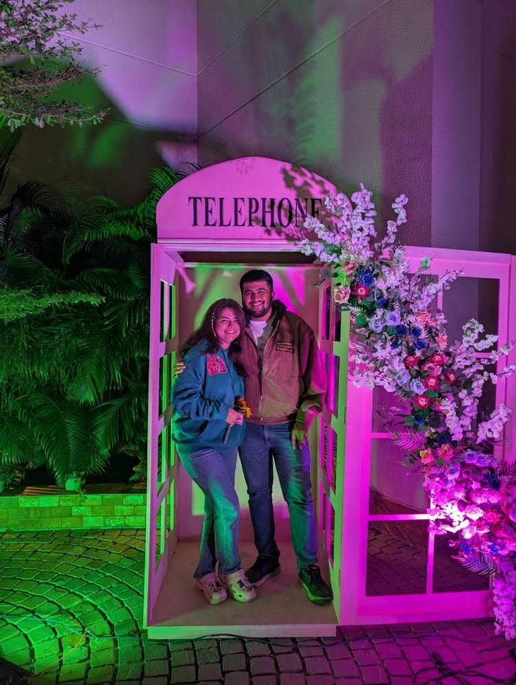 In the telephone booth photo spot